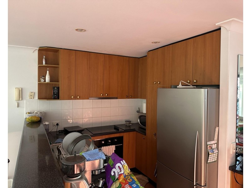 25/82-86 Heeb Street, Benowa QLD 4217