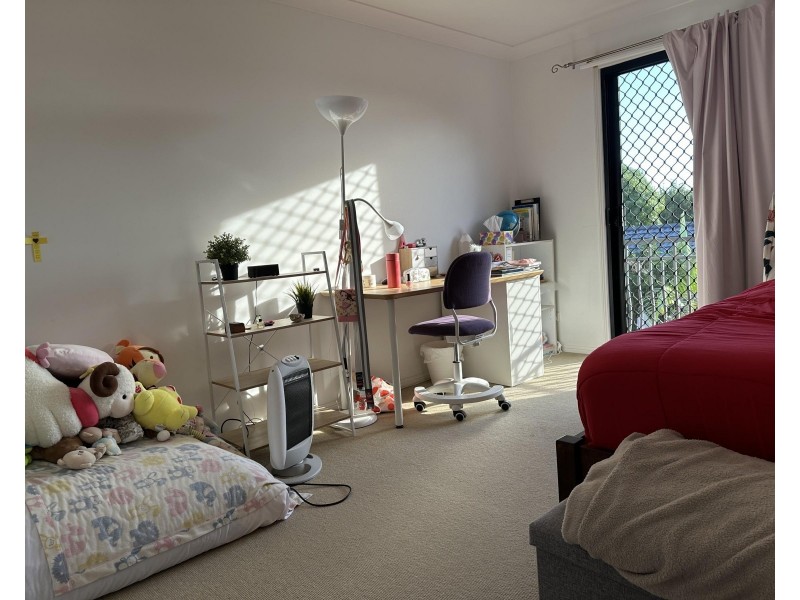 25/82-86 Heeb Street, Benowa QLD 4217