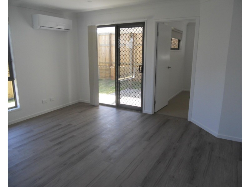 1/215 WORKSHOPS STREET, Brassall QLD 4305