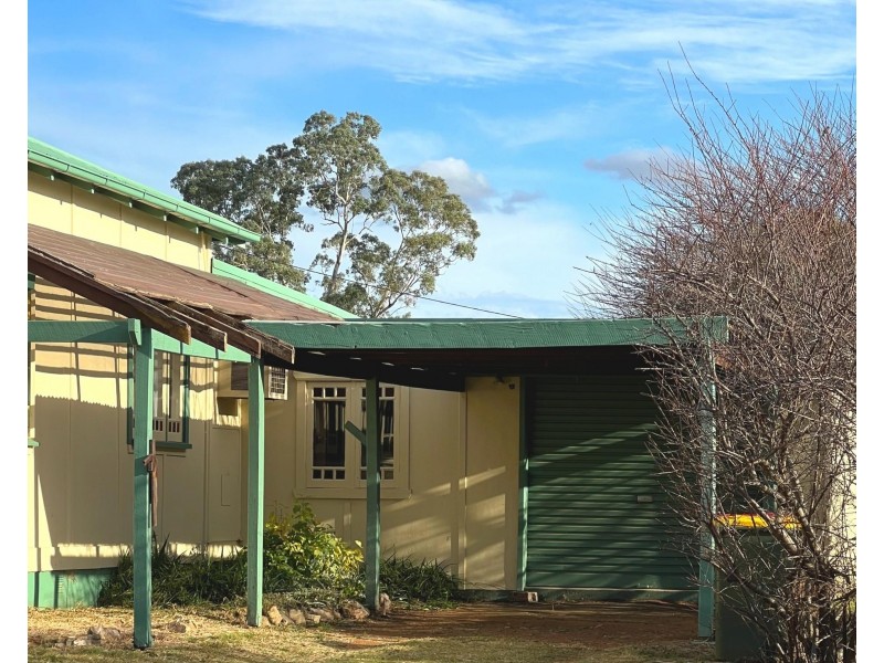 7 Obley Street, Yeoval NSW 2868
