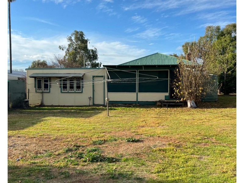 7 Obley Street, Yeoval NSW 2868
