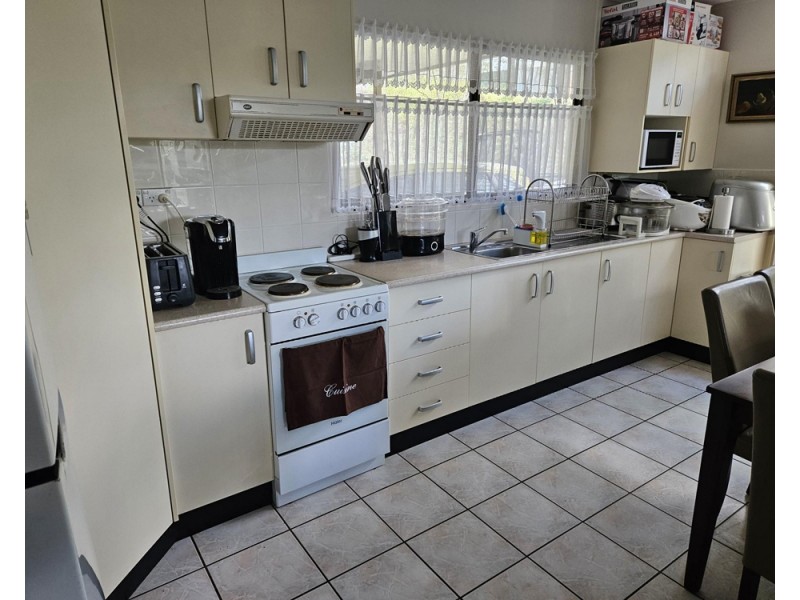 616 Plunkett Rd, Cedar Creek QLD 4207