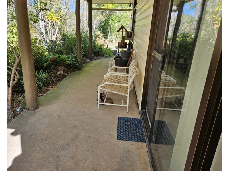 616 Plunkett Rd, Cedar Creek QLD 4207