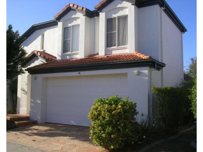 34 Albicore Street, Mermaid Waters QLD 4218