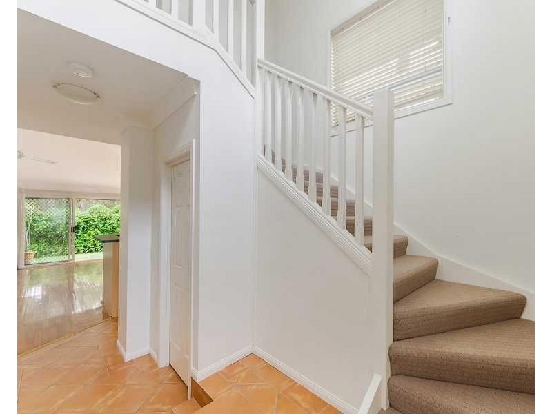 34 Albicore Street, Mermaid Waters QLD 4218