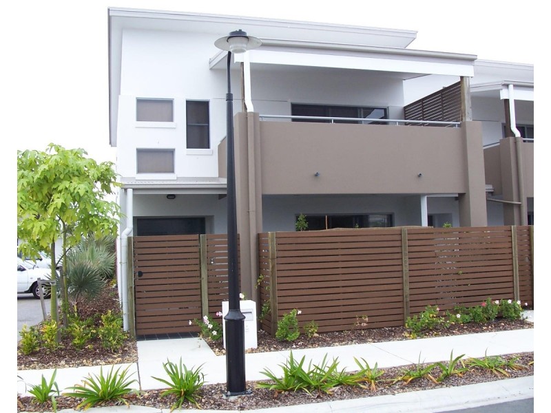 108 Tours Way, Burleigh Waters QLD 4220