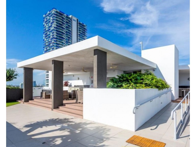 8 Norman, Southport QLD 4215