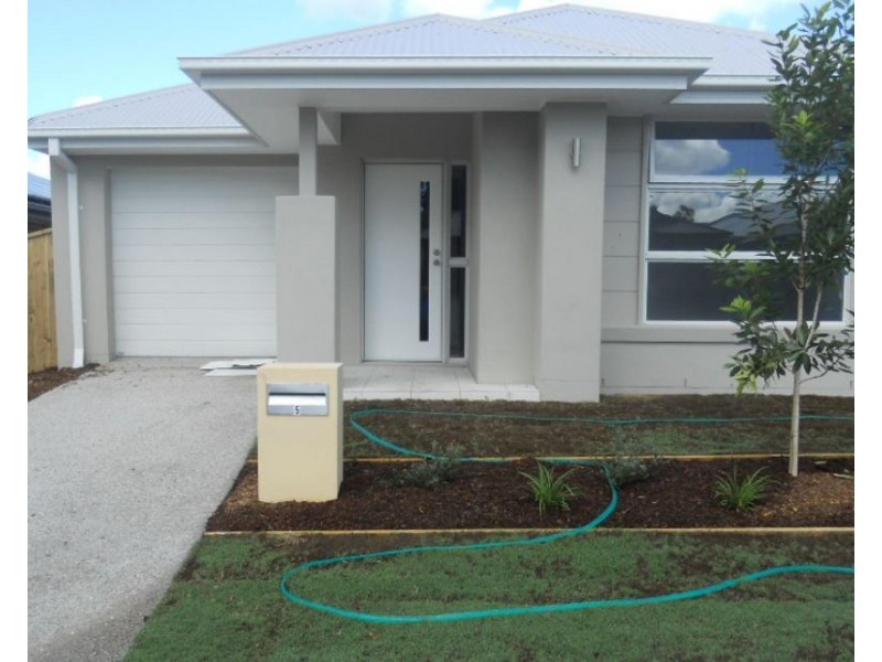 5 CELIA STREET, Ripley QLD 4306