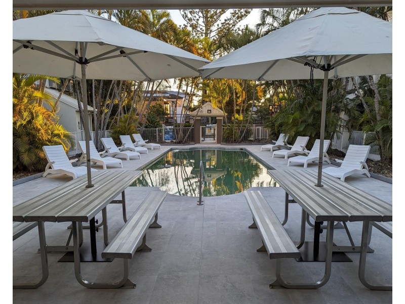 35 Palm Avenue, Surfers Paradise QLD 4217