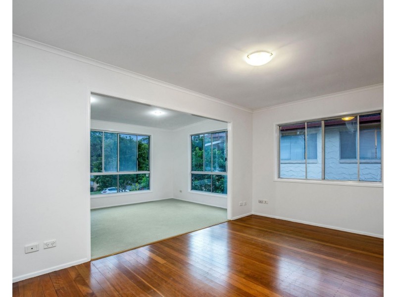 9 Parkview Court, Southport QLD 4215