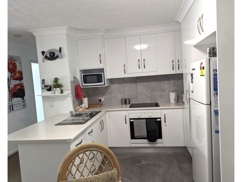 35 Palm Avenue, Surfers Paradise QLD 4217