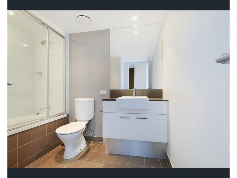 1169/56 Scarborough St, Southport QLD 4215