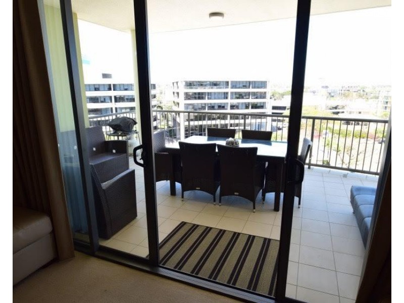 1096/18 Manning Street, Milton QLD 4064