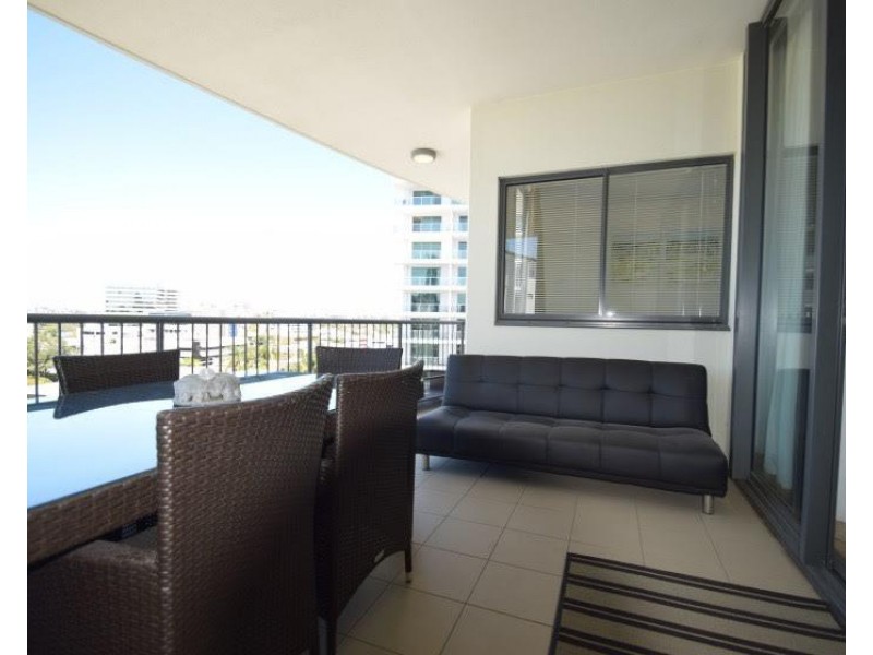 1096/18 Manning Street, Milton QLD 4064
