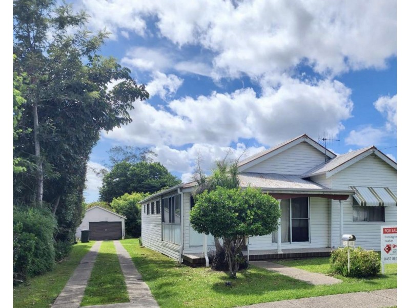 18 Campbell Street, Wauchope NSW 2446