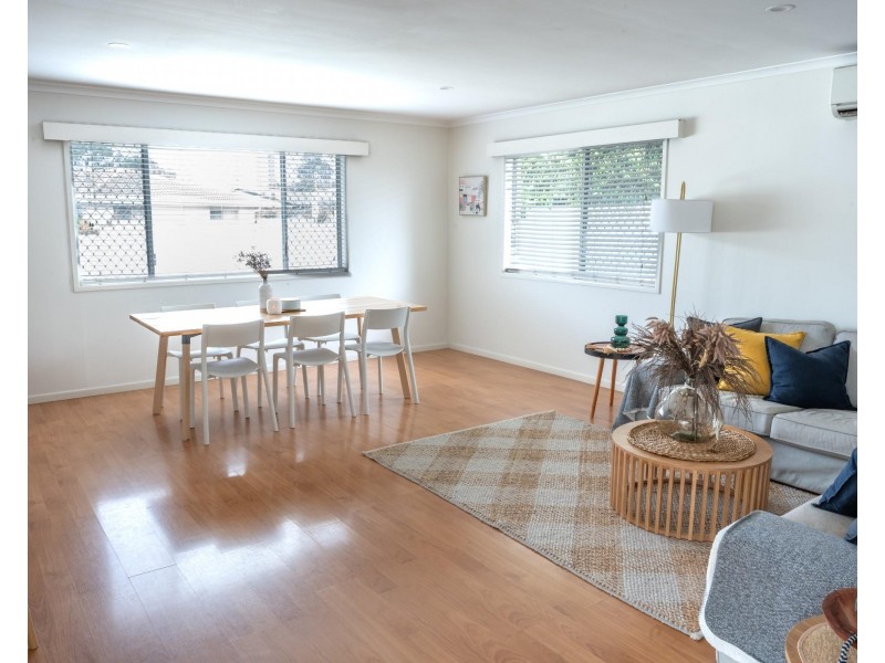 Broadbeach Waters QLD 4218
