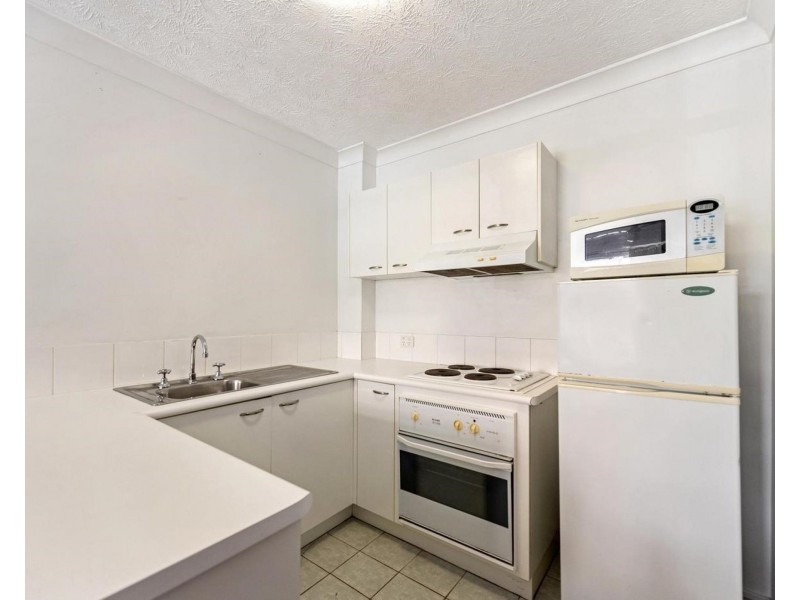 35 Palm Avenue, Surfers Paradise QLD 4217