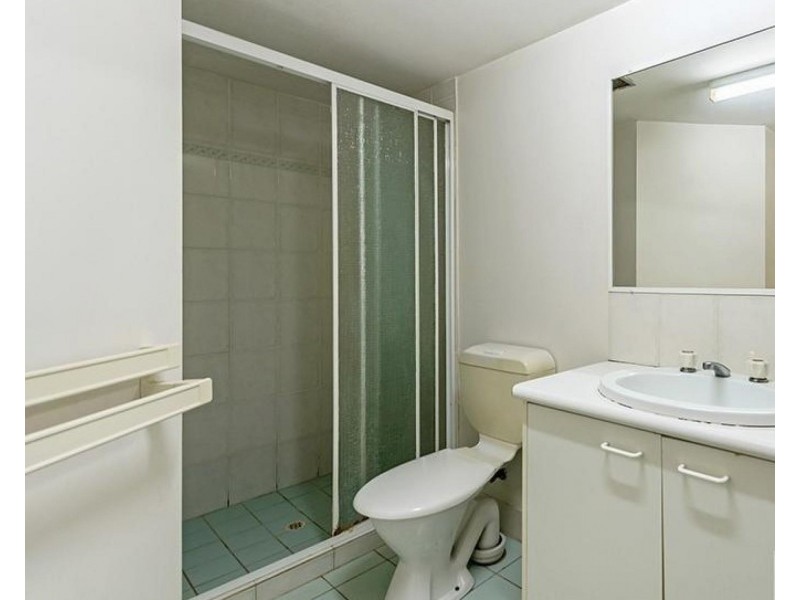 35 Palm Avenue, Surfers Paradise QLD 4217