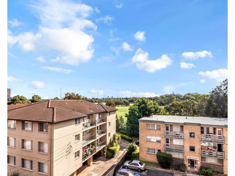 11/24-26 Meadow Crescent, Meadowbank NSW 2114