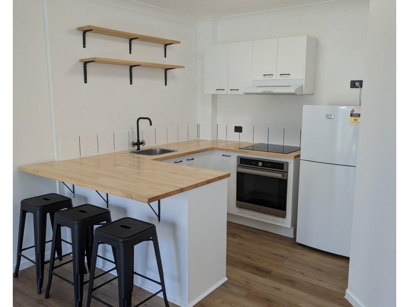 35 Palm Avenue, Surfers Paradise QLD 4217