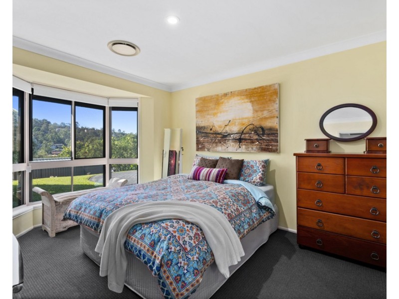 4 Pinebark Avenue, Oxenford QLD 4210