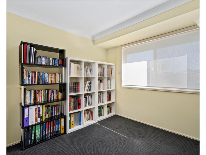 4 Pinebark Avenue, Oxenford QLD 4210