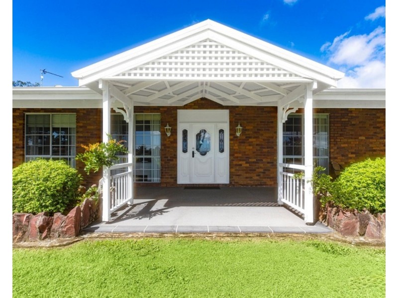 7 Myall Court, Oxenford QLD 4210