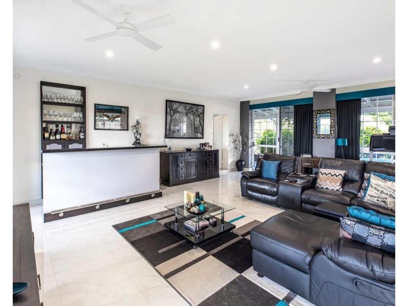 7 Myall Court, Oxenford QLD 4210