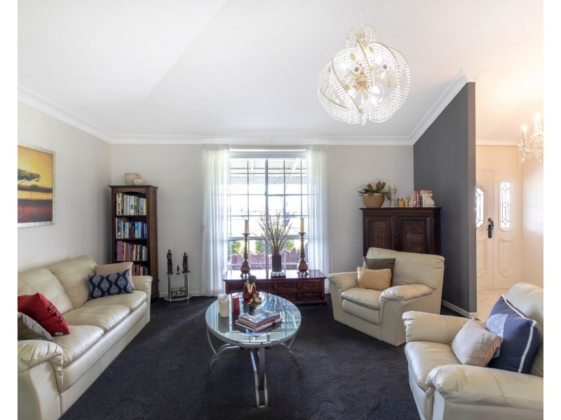 7 Myall Court, Oxenford QLD 4210