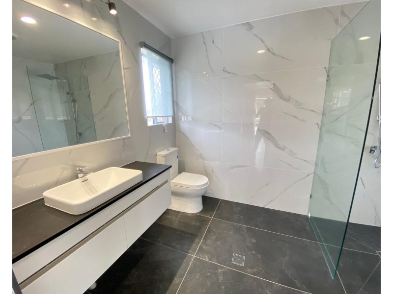 3 Lefroy Drive, Coombabah QLD 4216