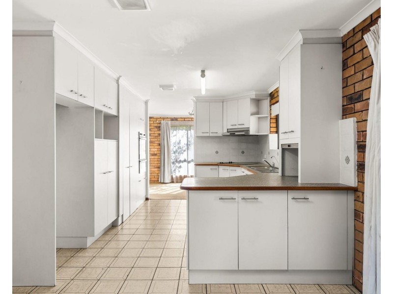 25 Bacchus Street, Robertson QLD 4109