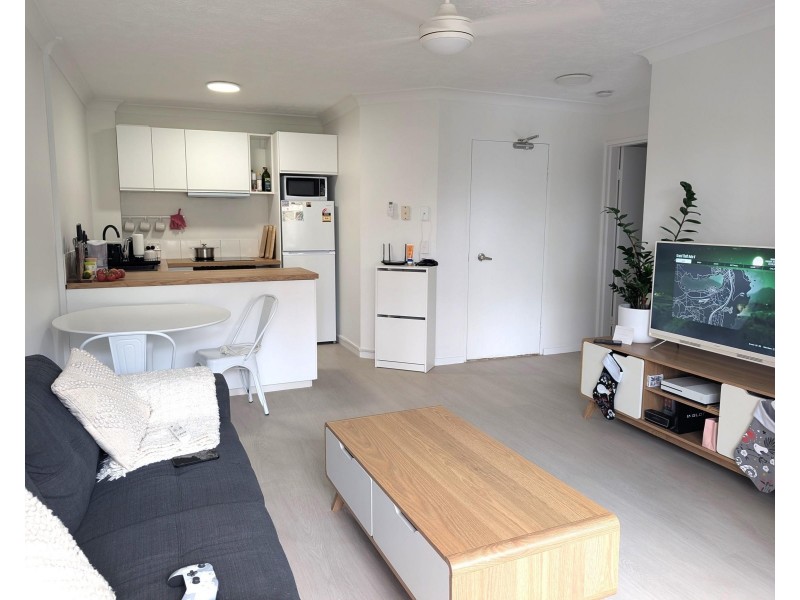 35 Palm Avenue, Surfers Paradise QLD 4217