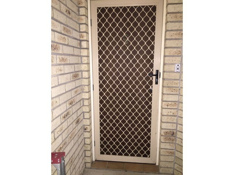 1 & 6 / 34 Garfield Rd., Logan Central QLD 4114