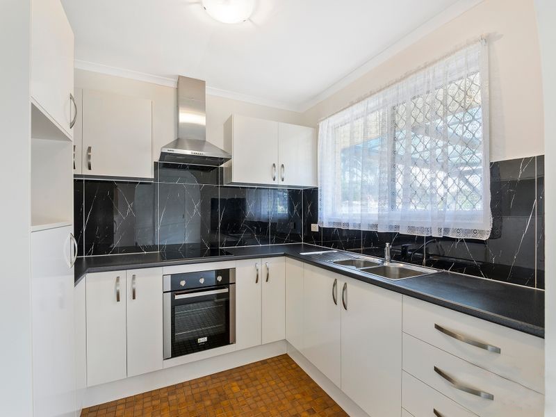 109 Springwood Road, Springwood QLD 4127