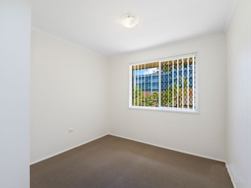 109 Springwood Road, Springwood QLD 4127