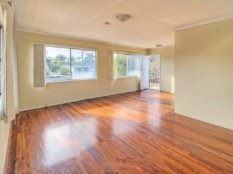 27 Blackton Street, Logan Central QLD 4114