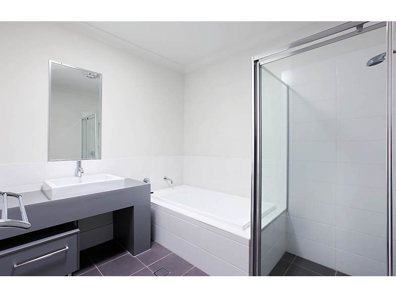 21 The Landings, Upper Coomera QLD 4209