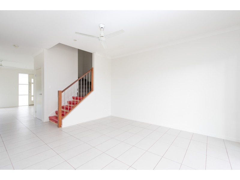 16 The Landings ( East  ), Upper Coomera QLD 4209