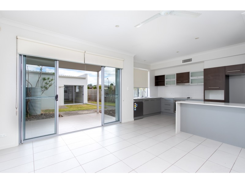 16 The Landings ( East  ), Upper Coomera QLD 4209