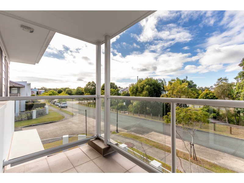 16 The Landings ( East  ), Upper Coomera QLD 4209