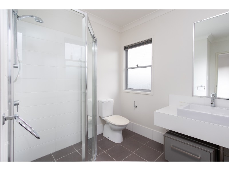 16 The Landings ( East  ), Upper Coomera QLD 4209