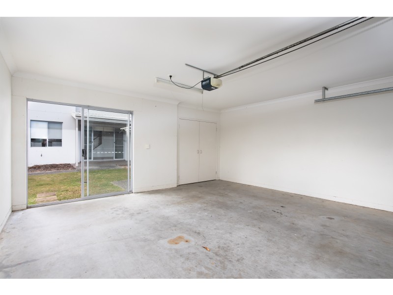 16 The Landings ( East  ), Upper Coomera QLD 4209