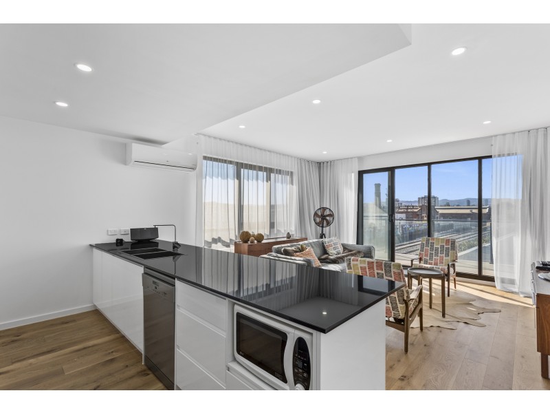 204/15 West Street, Hindmarsh SA 5007