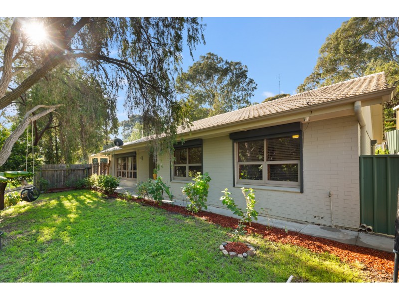 54 Glenwood Drive, Bellevue Heights SA 5050