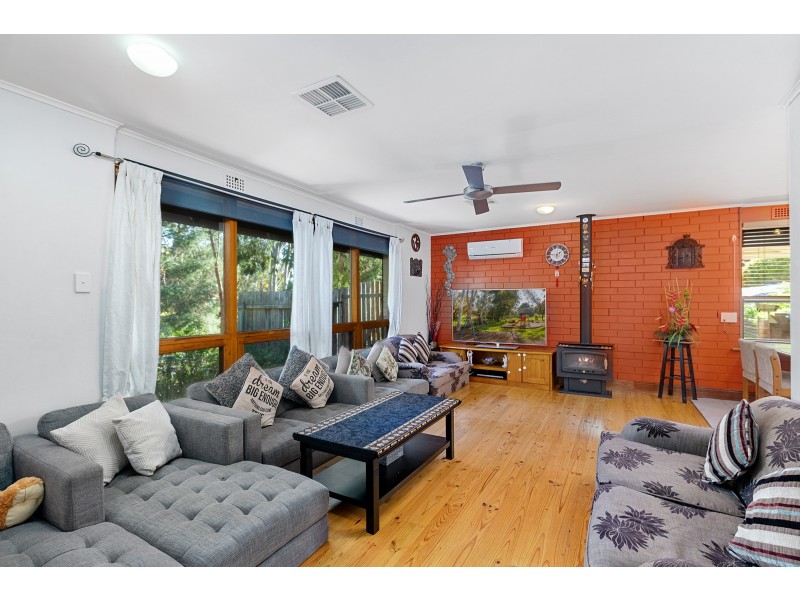 54 Glenwood Drive, Bellevue Heights SA 5050