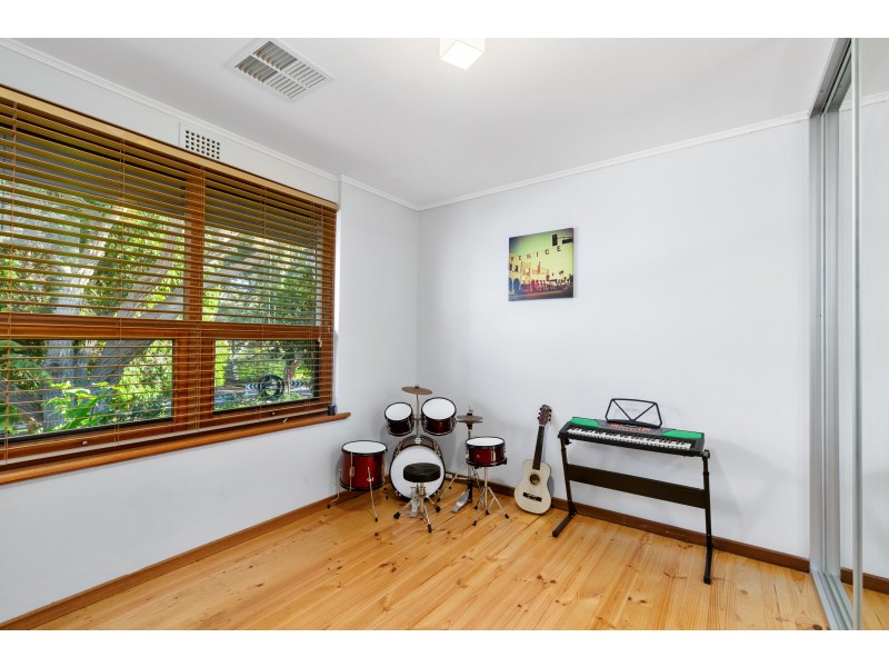 54 Glenwood Drive, Bellevue Heights SA 5050