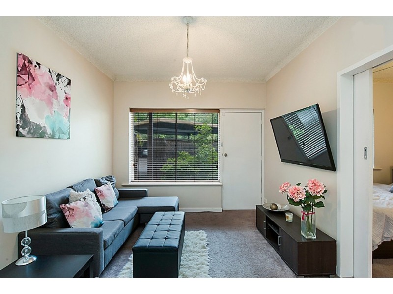 3/1B Hartland Avenue, Black Forest SA 5035