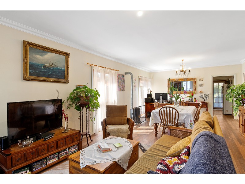 39 Winifred Avenue, Glandore SA 5037