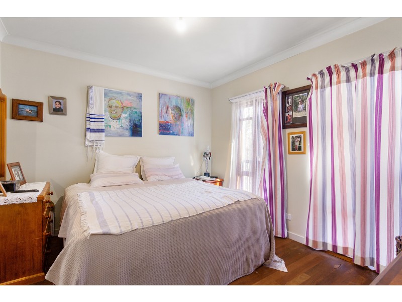 39 Winifred Avenue, Glandore SA 5037