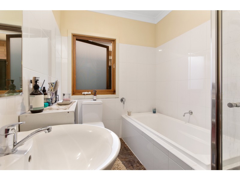 39 Winifred Avenue, Glandore SA 5037